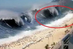 海啸真实视频,海啸真实瞬间震撼记录